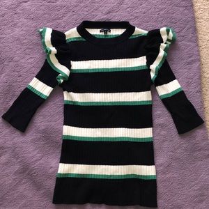 *SALE* Sweater w/ Ruffle Sleeves